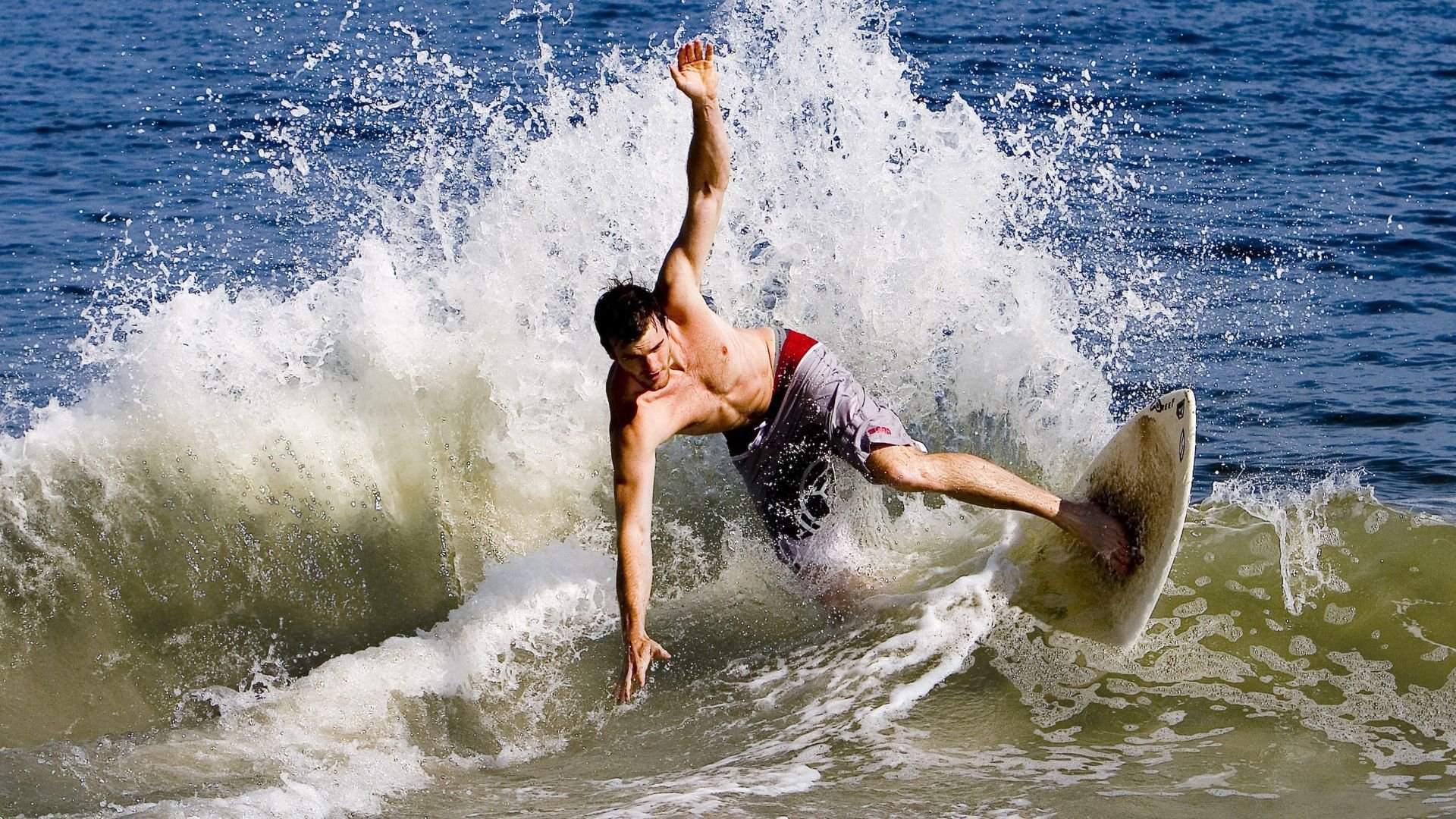 密尔沃基雄鹿签下新秀维克托·文班亚马,密尔沃基雄鹿队球星